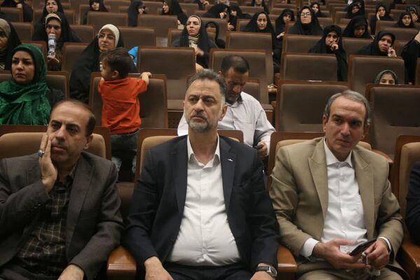 همایش تجلیل از مدرسه یاران استان قم