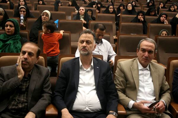 همایش تجلیل از مدرسه یاران استان قم