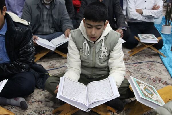میزبانی امامشهری‌ها از قاری نوجوان کشوری در محفل قرآنی مسجد امام رضا (ع)