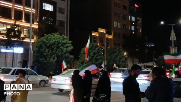 نیشابوری ها همچنان در میدان حاضرند 