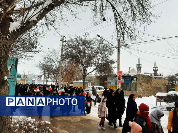 تجلی حضور مردم ولایتمدار شهر غلامان در راهپیمایی ۲۲ بهمن