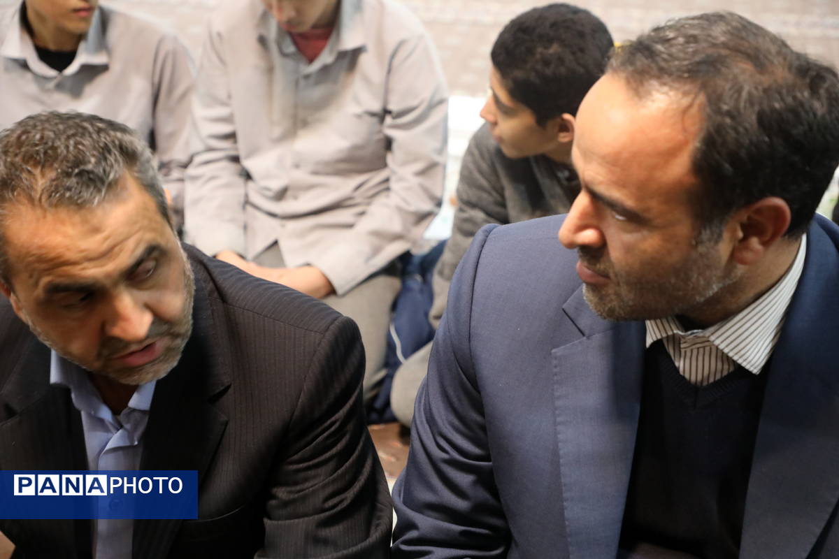 برگزاری یادواره شهدا و مراسم افطاری در دبیرستان شاهد پیام غدیر