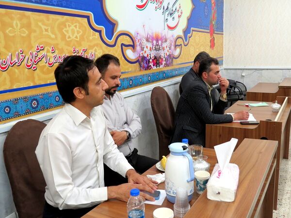 نشست معاون پیشگیری و تشخیص توانبخشی سازمان آموزش پرورش استثنایی کشور با مدیران مرکز  استان