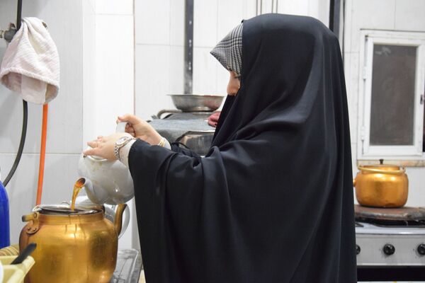 اعتکاف دانش‌آموزی در مسجد جامع امام حسین(ع) ناحیه یک کرج 