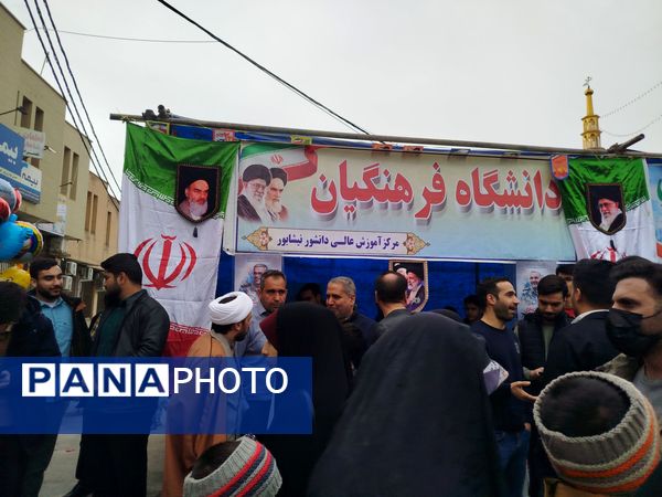 راهپیمایی 22 بهمن با حضور گسترده ای از مردم در شهرستان نیشابور