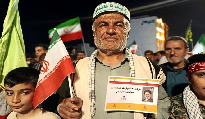 با انرژی‌ها در تجمعات مردمی  شهرکرد 