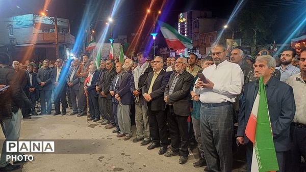 حماسه شبانه در کوهدشت با حضور پرشور مردم