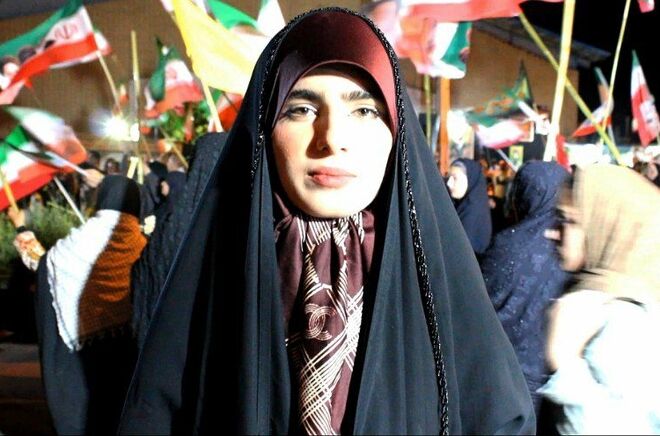  روایتی دیگر از قاب دختر لنده‌ای