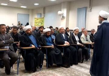 برگزاری جلسه تحلیل اعتکاف در شهرستان میبد