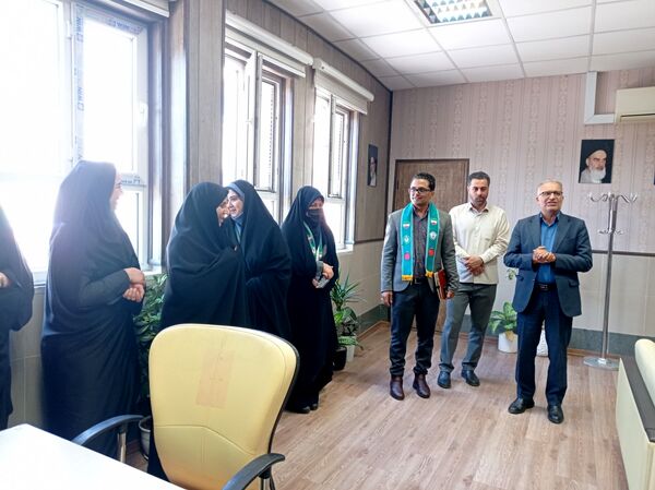 دیدار دانش‌آموزان مدرسه مهندس رحمانی فرد با مسولین اداره ناحیه یک مشهد مقدس 