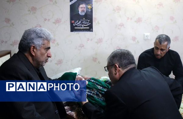 دیدار شهردار مشهد با مادر شهید ابراهیم رئیسی