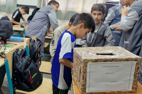 برگزاری انتخابات شورای دانش آموزی در مدارس ناحیه دو شهرری 