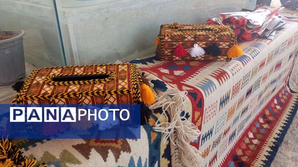آوای هنر در هفته دولت؛ تقدیر از هنرمندان صنایع‌دستی در تپه شهدا گمنام