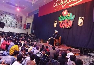گوشه ای از اجتماع بزرگ مهدوی نوجوانان نیشابور 