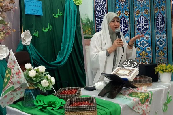 جشن ولادت امام علی(ع) در مدرسه شهید آقچه‌لو رباط‌کریم