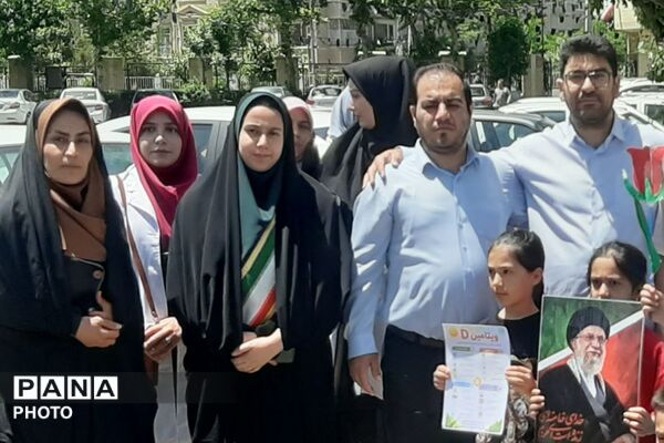 پیوند سلامت و طبیعت؛ مراسم هفته سلامت با کاشت نهال 
