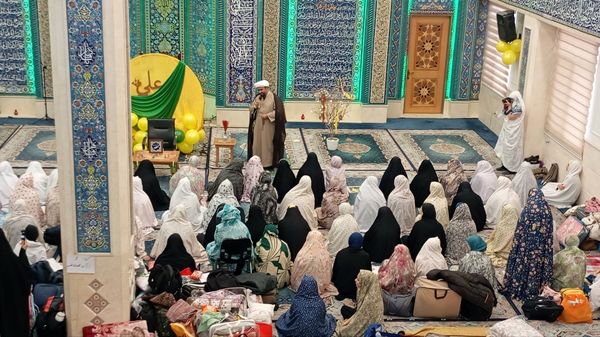 اولین روز اعتکاف دانش‌آموزی ناحیه 2 کرج و شهرستان فردیس