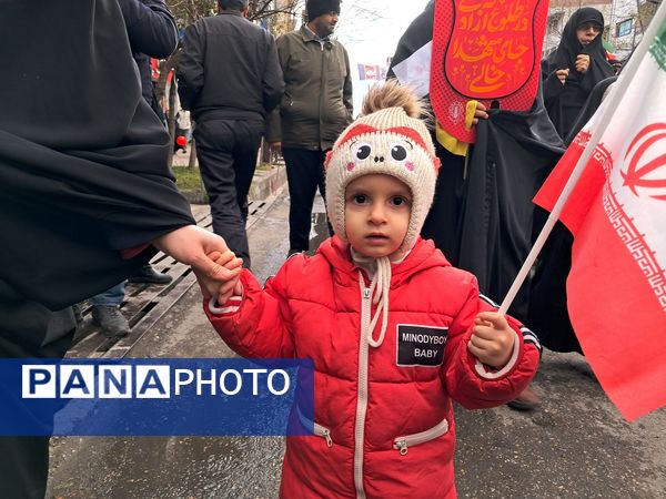 حماسه دهه نودی‌ها در راهپیمایی ۲۲ بهمن قائمشهر