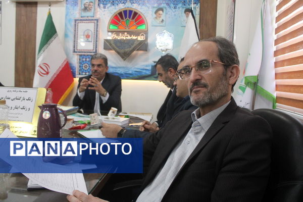 جلسه ستاد برنامه ریزی زنگ بازگشایی مدارس و زنگ ایثار و مقاومت در بوشهر
