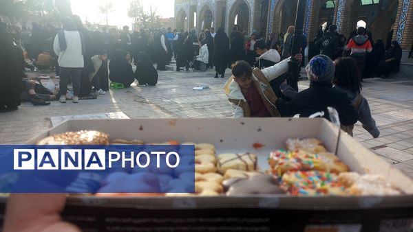 آیین چراغ برات در مزار شهیدان خلیل آباد