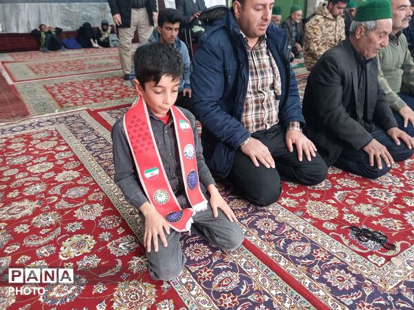 قرائت سوره فتح و اقامه نماز جماعت در مسجد جامع شهربار نیشابور 