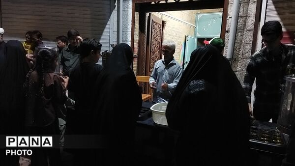 چایخانه حوزه علمیه گلشن در صد و پنجاهمین شب 