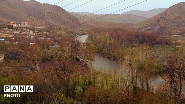 زاینده‌رود نفس سبز بهار