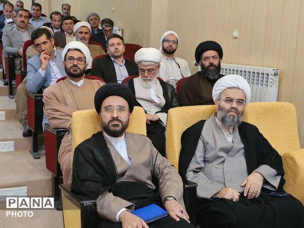 مثلث طلایی همکاری حوزه و آموزش‌ و پرورش در کردستان ؛ از امید تا هویت