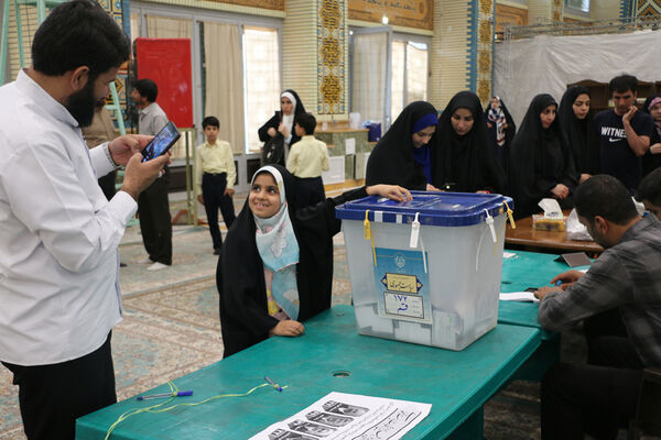 حضور نوجوانان قمی در انتخابات ریاست جمهوری -2