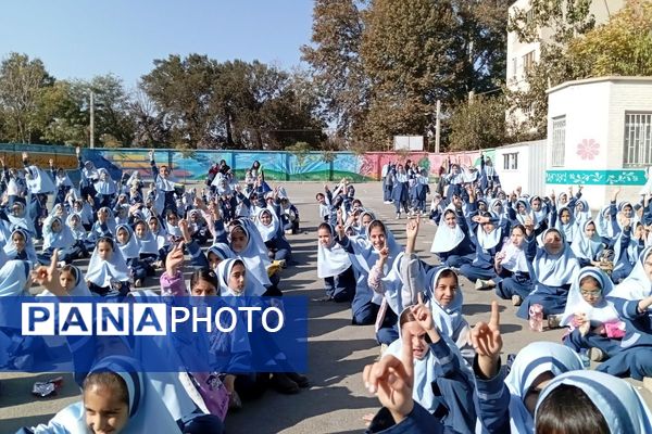 حضور خادمین امام رضا (ع) در دبستان دخترانه آیین روشن