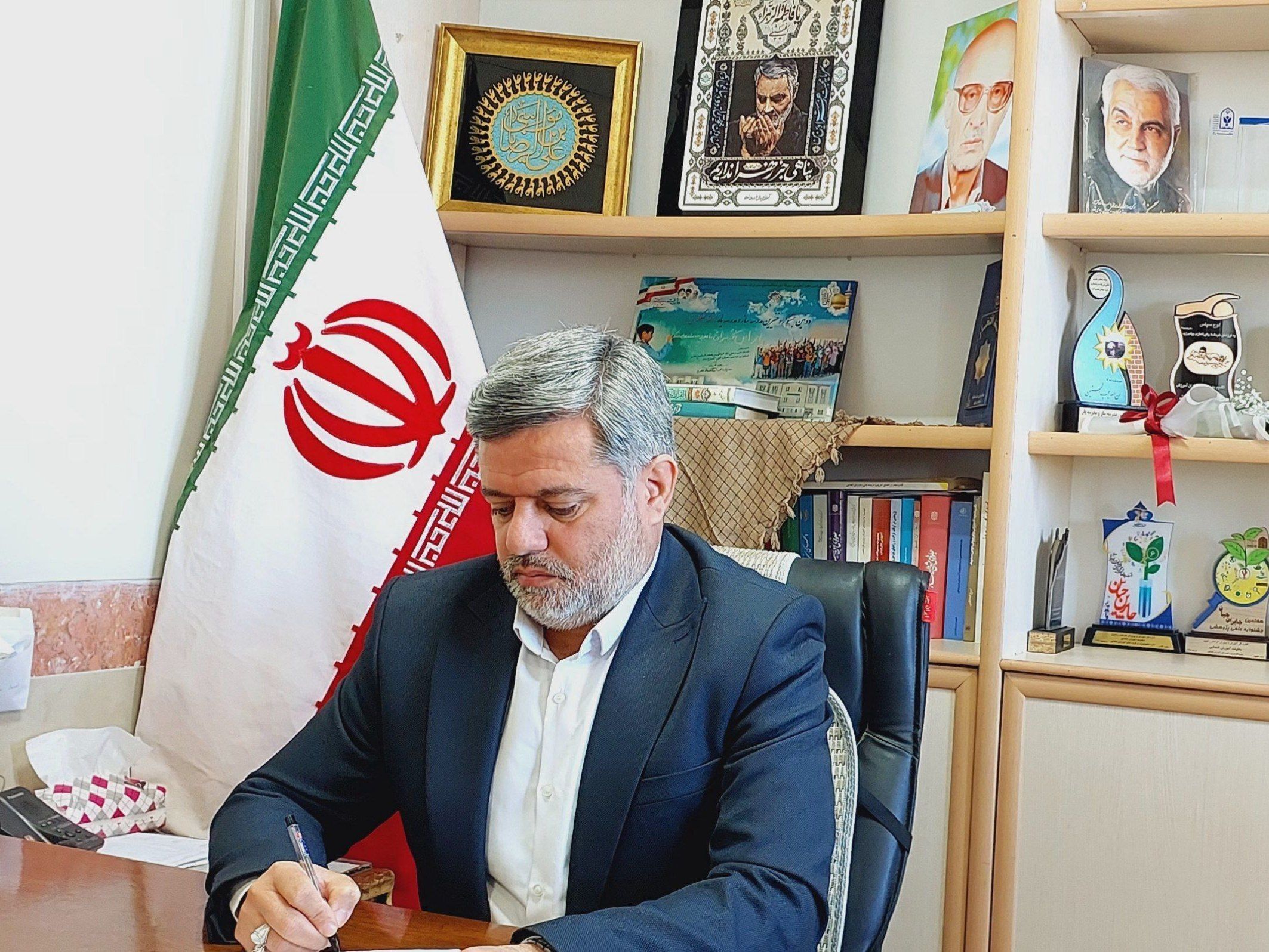 رئیس آموزش و پرورش جلگه رخ در پیامی روز خبرنگار را تبریک گفت