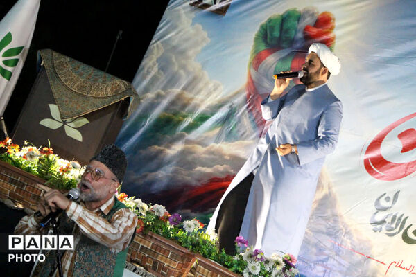 جشن روز دختر در ورودی باغ دولت آباد یزد