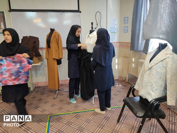 هنرستان بنت الهدی صدر شهر رباط میزبان کلاس های مهارتی