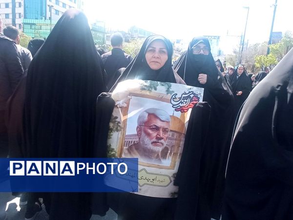 حضور پرشور مشهدی‌ها در راهپیمایی روز قدس؛ فریاد حمایت از فلسطین