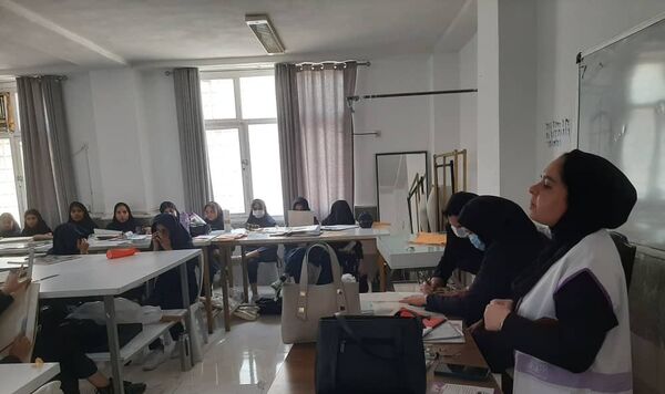 هفته بهداشت روان هنرستان زهرای مرضیه حاجی‌آباد