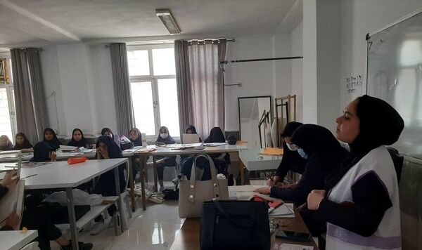 هفته بهداشت روان هنرستان زهرای مرضیه حاجی‌آباد