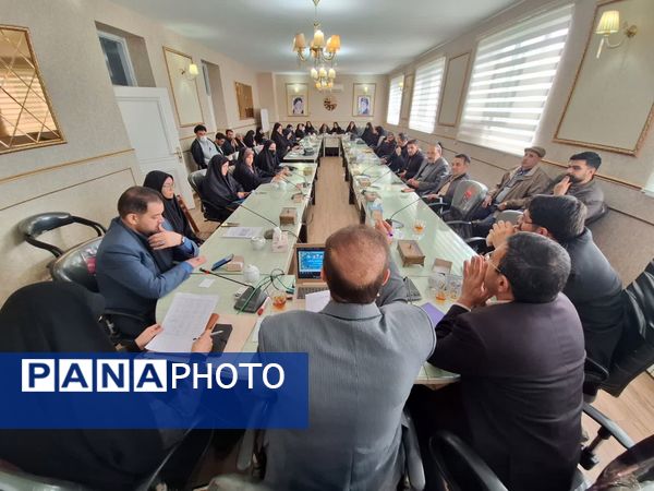 جلسه معاونین پرورشی ناحیه 5 مشهد