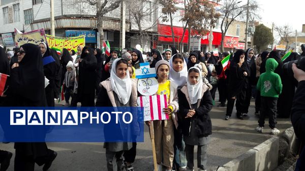 گلستانی از غرور در سملقان؛ موج حضور مردم در جشن انقلاب