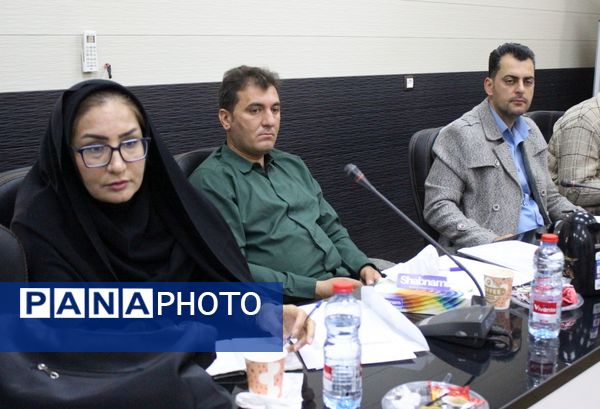 نشست تخصصی کارشناسان سواد آموزی استان بوشهر