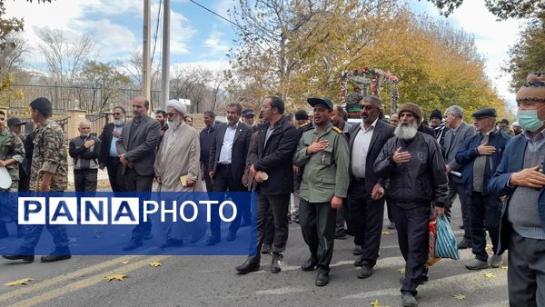 استقبال بی‌نظیر دانش‌آموزان تفرشی از قهرمانان گمنام هشت‌سال دفاع مقدس