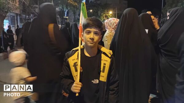 هم‌نوایی فرهنگیان و دانش‌آموزان اهر در سوگواره شبانه رهبر شهید