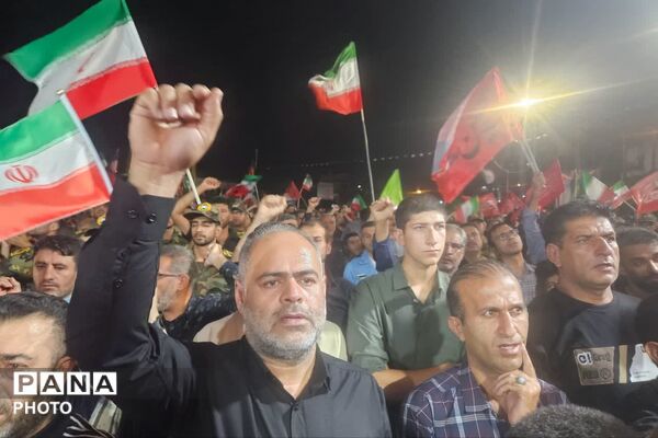 تشییع پیکر خلبان شهید مجید کاظمی در شیراز