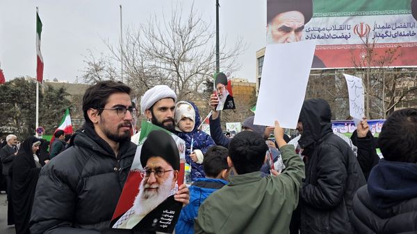 حضور چهل و هفتم از قاب دوربین پانا (۲)