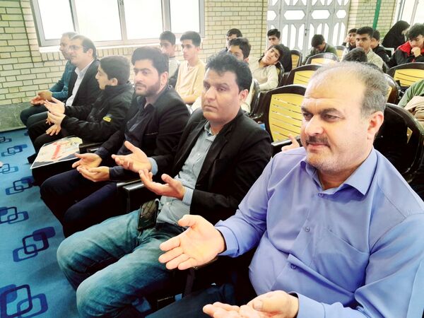 اردوی توانمندسازی دانش‌آموزان پسر همیار مشاوران در بوشهر