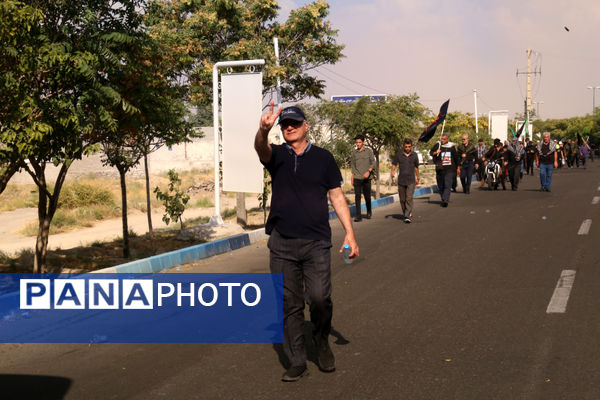 پیاده‌روی جاماندگان اربعین حسینی در تبریز