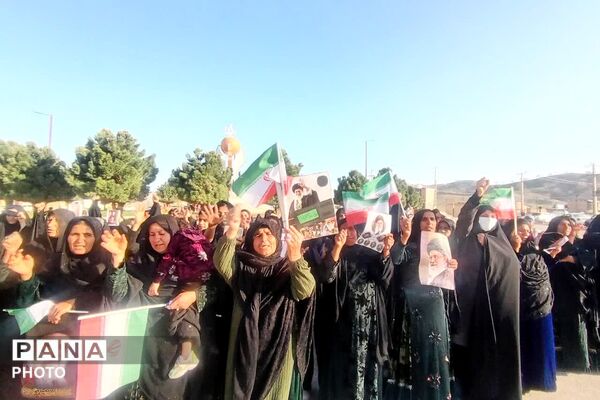 بیعت دانش‌آموزان دیشموکی  با رهبر انقلاب