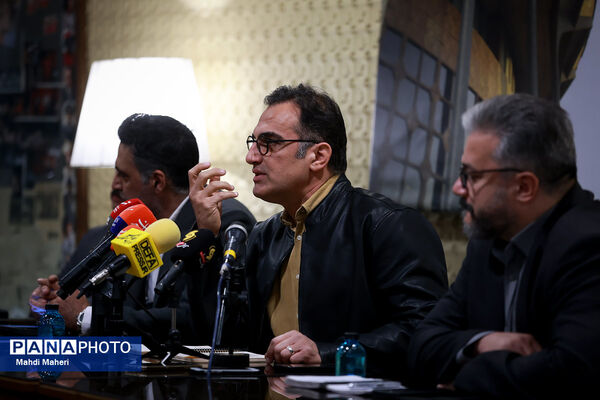نشست خبری رئیس مجموعه تئاتر شهر