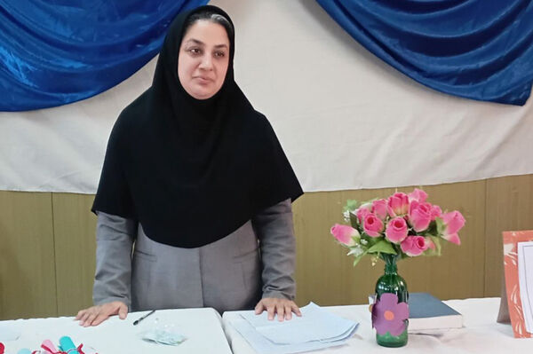 افتتاحیه سفیران سلامت در دبیرستان آمنه‌_کوثر شهرستان فیروزه