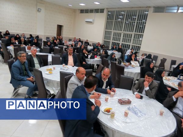 برگزاری تجلیل از همکاران طرح اکرام وایتام شهرستان بجنورد