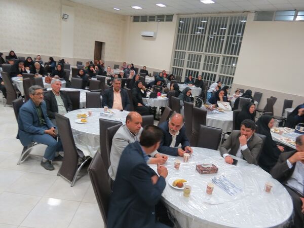برگزاری تجلیل از همکاران طرح اکرام وایتام شهرستان بجنورد